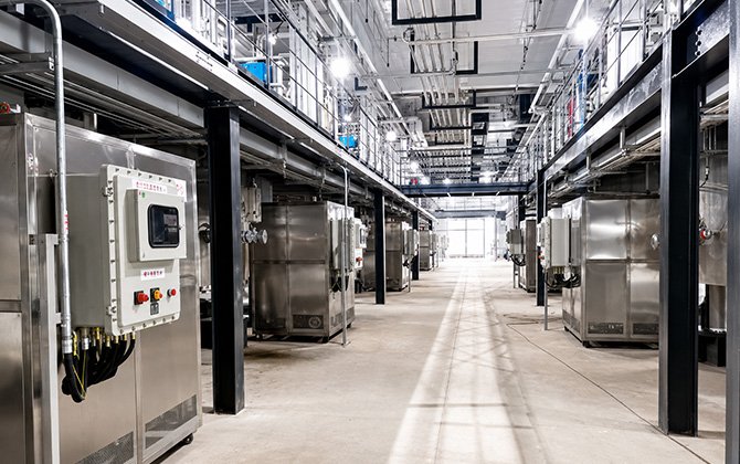 stainless steel chiller equipment production corridor