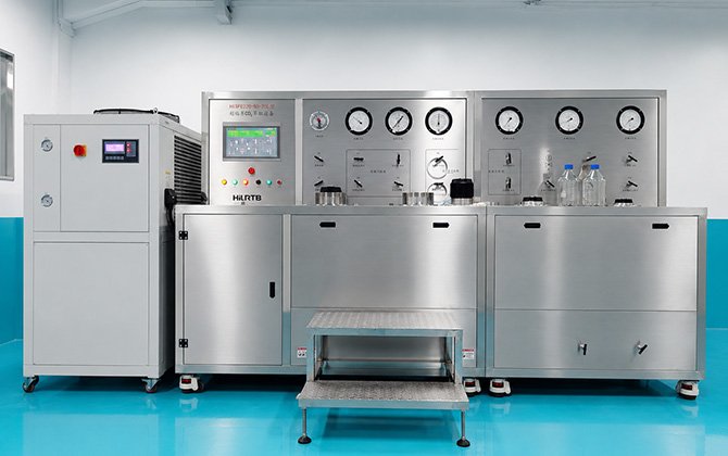 small supercritical CO2 extraction equipment china manufacturer HiURTB